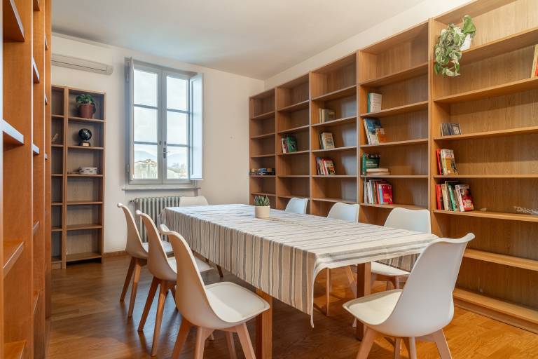 Chica's Luxury Loft in the Heart of Lucca's Historic Center in Lucca