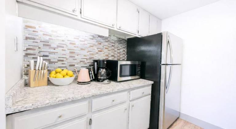 The Hartford Skyline - Stylish Downtown Condo with Wifi Gym — photo 4