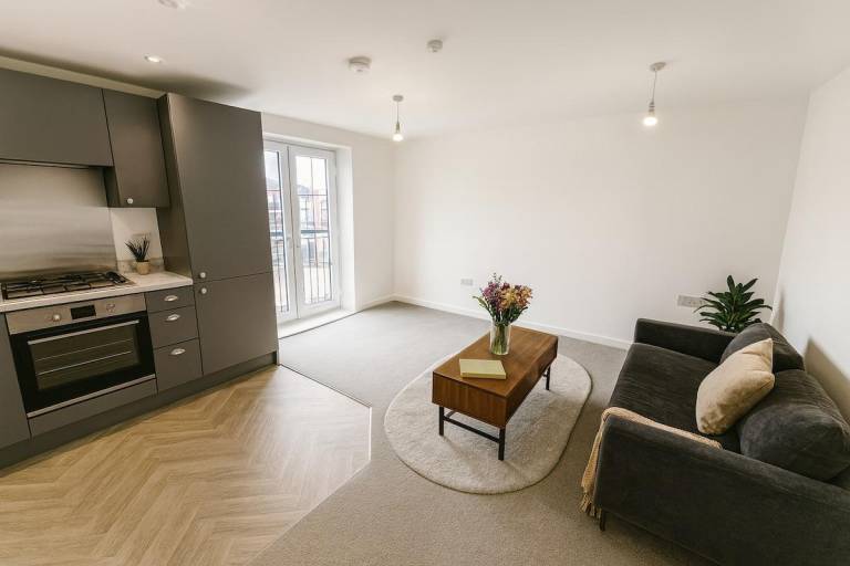 House | Near Liverpool Cathedral — photo 2