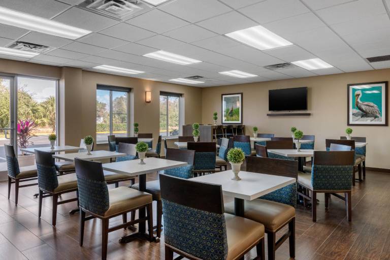 Comfort Inn & Suites Wildwood - The Villages — photo 5