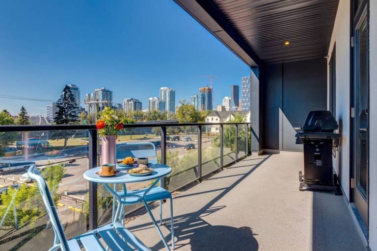 Condo  Radisson Heights - Albert Park