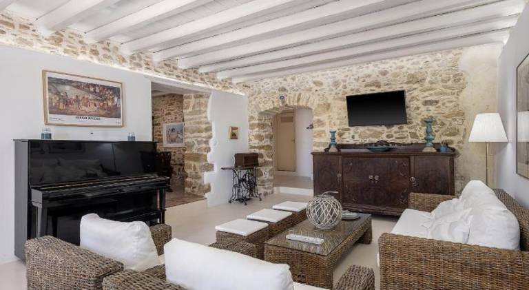 Villa with private pool, garden & patio | Good for workation — photo 5