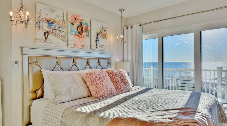 House Saint Pete Beach