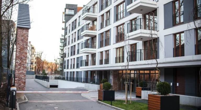 Holiday apartment with terrace, hot tub & yard — photo 3