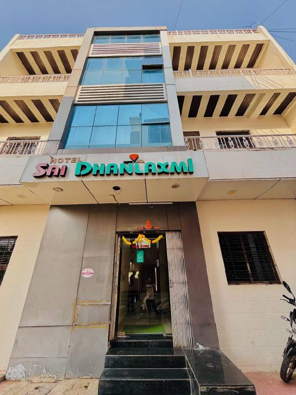 Hotel Sai Dhanlaxmi Shirdi in Rahata