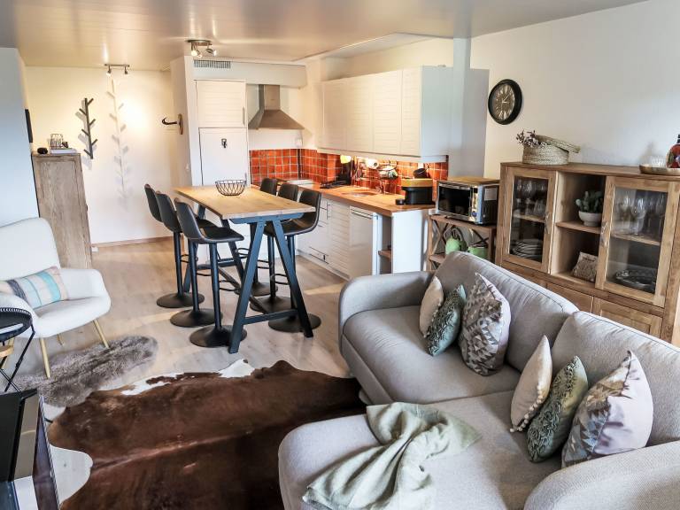 Rental apartment with yard | Mountain view — photo 3