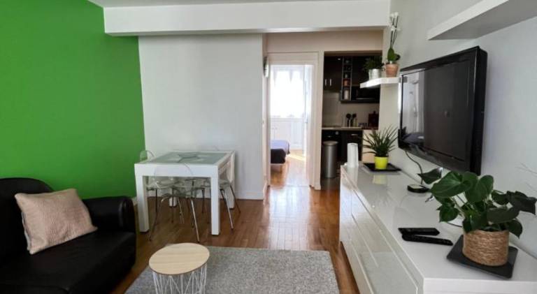 Apartment with 1 room for 3 persons in Nanterre