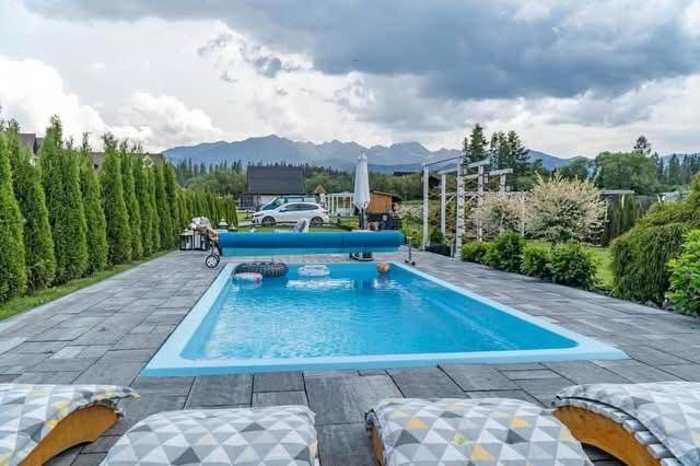Chalet with hot tub & pool | Dogs allowed — photo 2