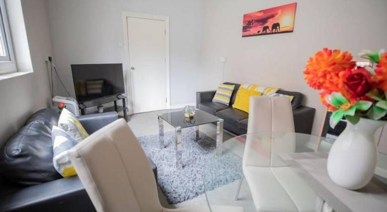 Rental apartment with 5 rooms for 10 persons — photo 4