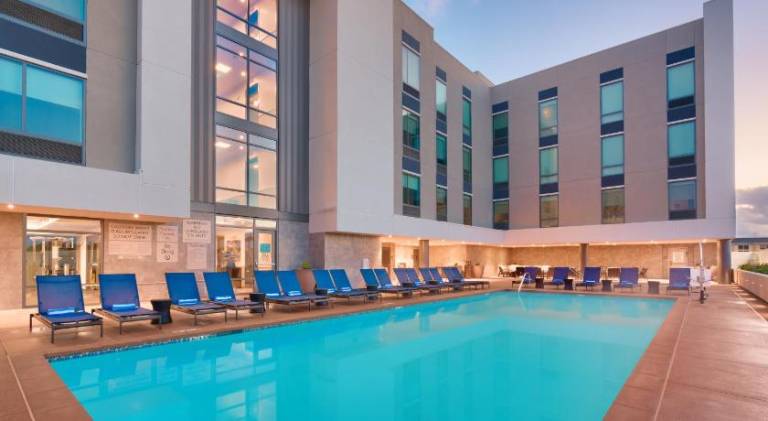 Hampton Inn & Suites Anaheim — photo 2