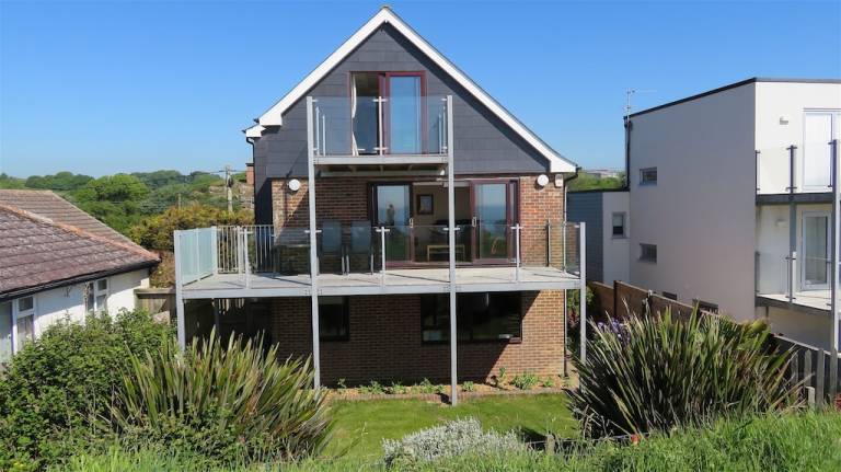 House Pett