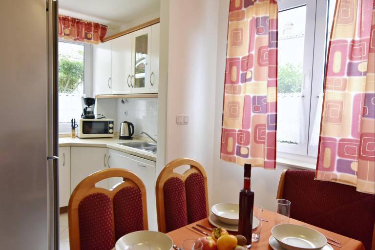 Apartment with garden, grill & terrace | Garden view — photo 2