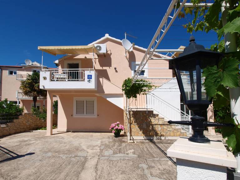 Apartman  Podglavica