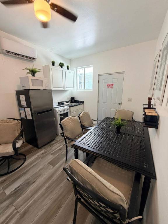Rental apartment | Near South Beach | Pet-friendly — photo 4