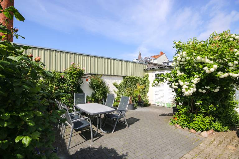 Rental apartment with barbeque | City view — photo 4