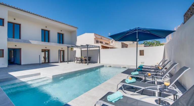 Fully equipped ample apartment with private pool & terrace | Pet-friendly in Manacor