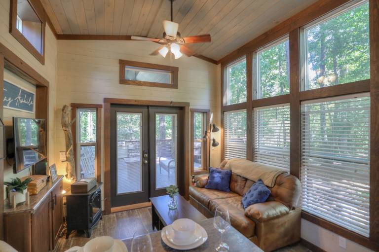 Cabin  Monteagle