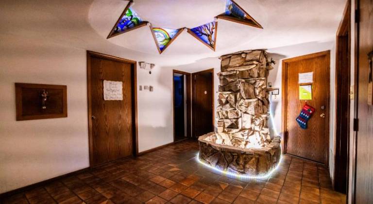 7 GABLES INN AND SUITES - BED AND BREAKFAST — photo 3