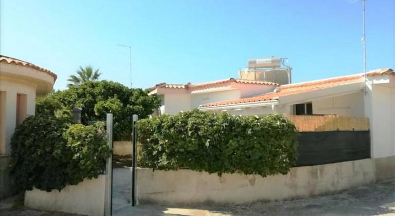 Villa with 2 rooms for 4 persons in Ragusa