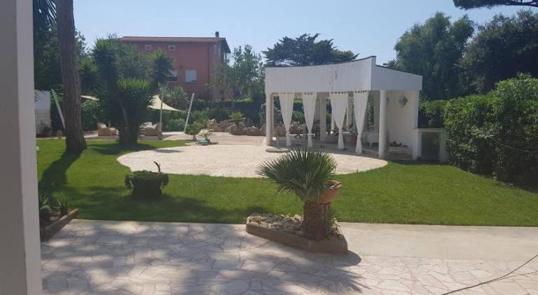 Nice serviced apartment with yard & patio | Beach nearby | Pet-friendly — photo 4