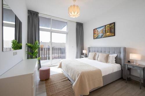 Apartment Emirates Hills