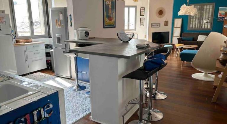 Loft 80m2 Bandol dernier etage a 100m plage, centre, port — photo 3