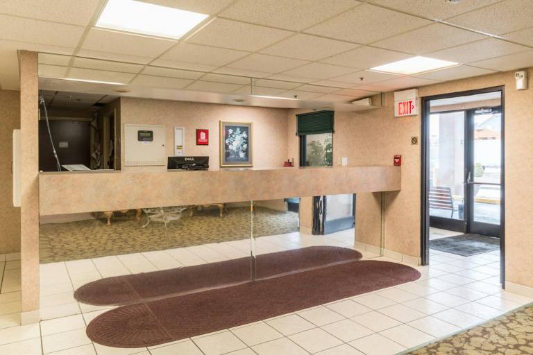 Red Roof Inn Morehead — photo 4