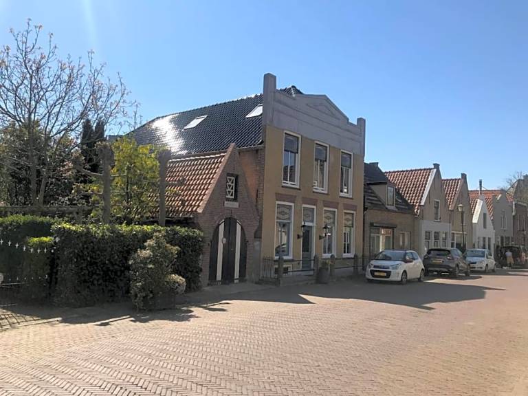 Bed and breakfast  Oude-Tonge
