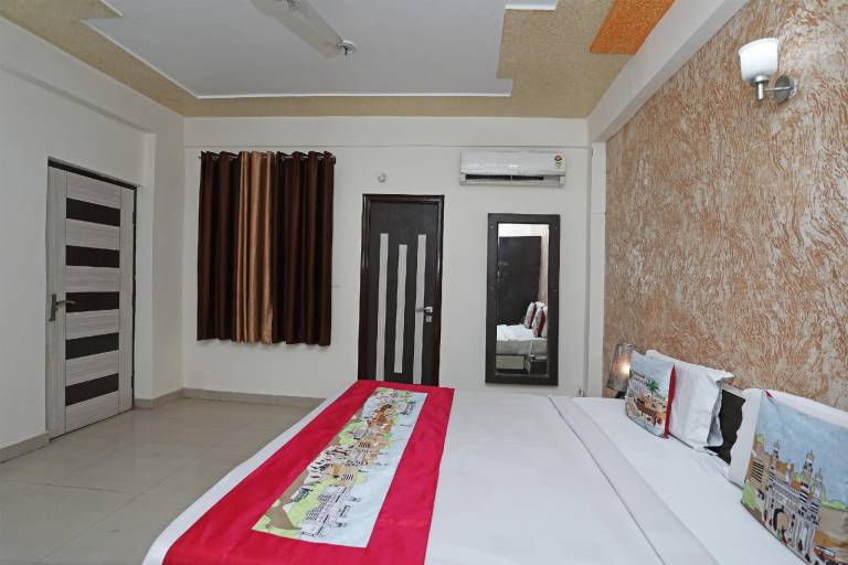 Hotel O SHANTI PALACE
