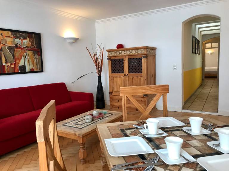 Ferienwohnung Am Stadtpark - Charmant, seenah, zentral in historischem Gebäude — photo 5