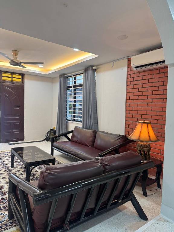 300 m&sup2; Ferienhaus