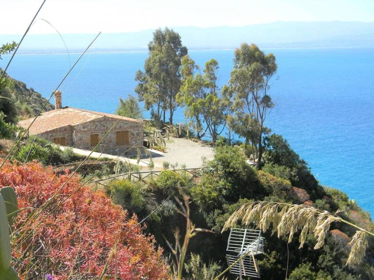 Casa Faro Capo Vaticano