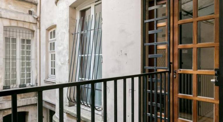 Apartment | Near Notre-Dame de Paris — photo 4