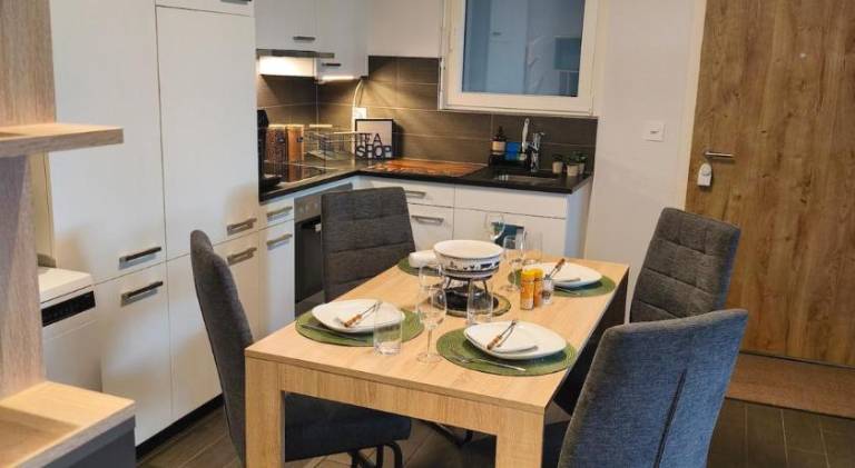 Apartment with patio | Pets allowed — photo 4