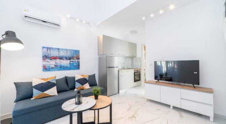 Wonderful apartment with yard, pool & terrace | Beach nearby | Pets allowed — photo 2