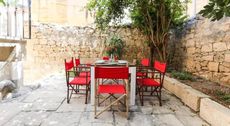 House of Pomegranates by Holi — photo 4