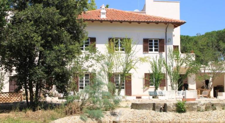 Vacation home with pool, grill & garden in Rome