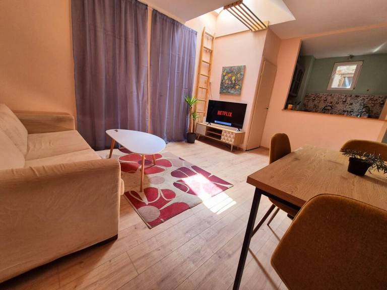 Rental apartment | Close to Alexander Nevsky Cathedral | Good for workation — photo 2