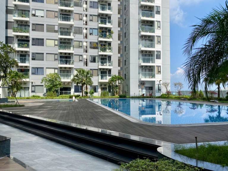 Holiday apartment with pool, garden & patio | Water view | Suitable for remote work — photo 3
