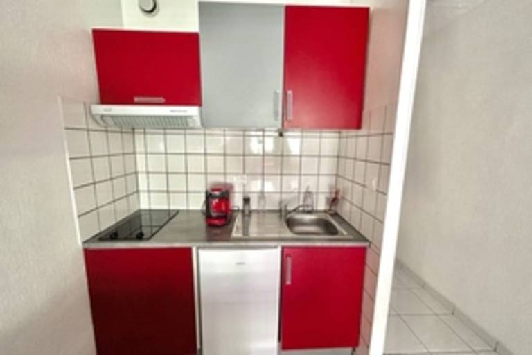 Apartment in complex with pool and tennis court — photo 4