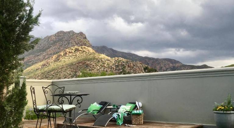 240 m&sup2; Ferienhaus