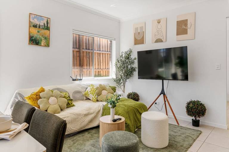 House Deebing Heights