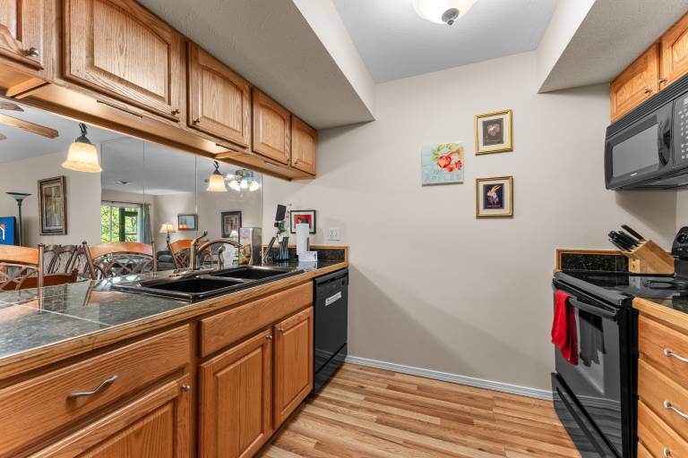 Condo with jacuzzi & pool | Golf view — photo 3