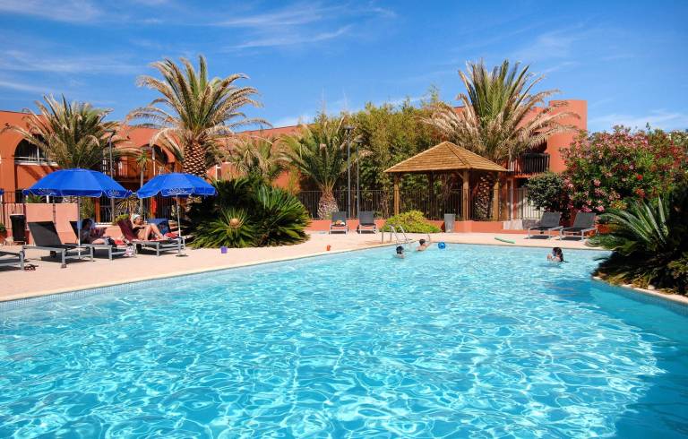 Family-oriented beautiful apartment with pool | Next to the beach | Pet-friendly — photo 2