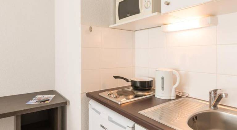 Serviced apartment for 2 persons — photo 4