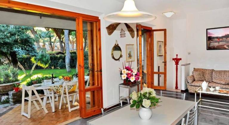 Rental apartment with 4 rooms for 9 persons — photo 4