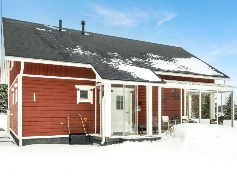 House with sauna & terrace | Pets are welcome — photo 2