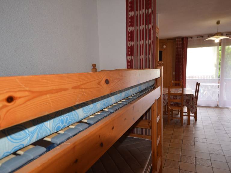 Cozy Studio with Balcony, Near Village Center, 50m to Shops, 150m to Slopes, Pet-Friendly — photo 5