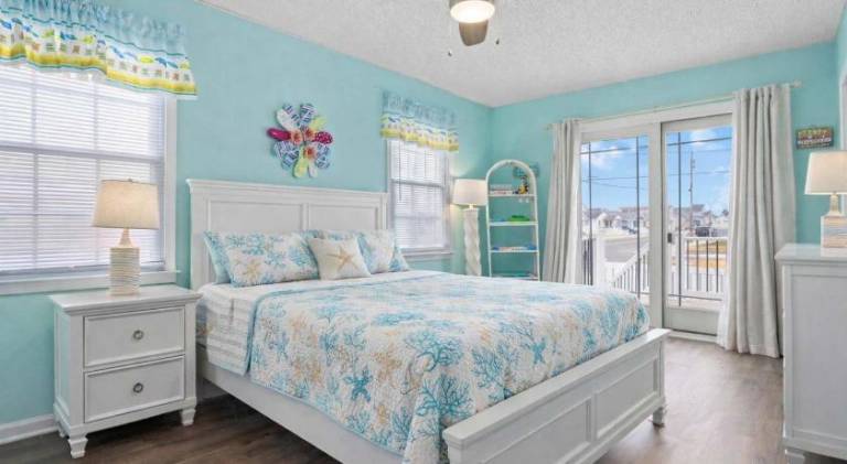 5BR Beach House in WW Crest - Sleep 12 — photo 2