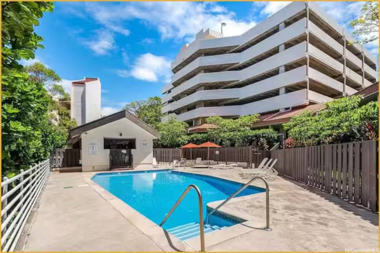 Condo with pool — photo 2